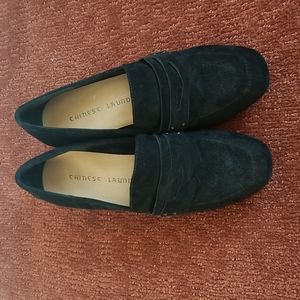 Chinese Laundry Black 7 Suede Loafer